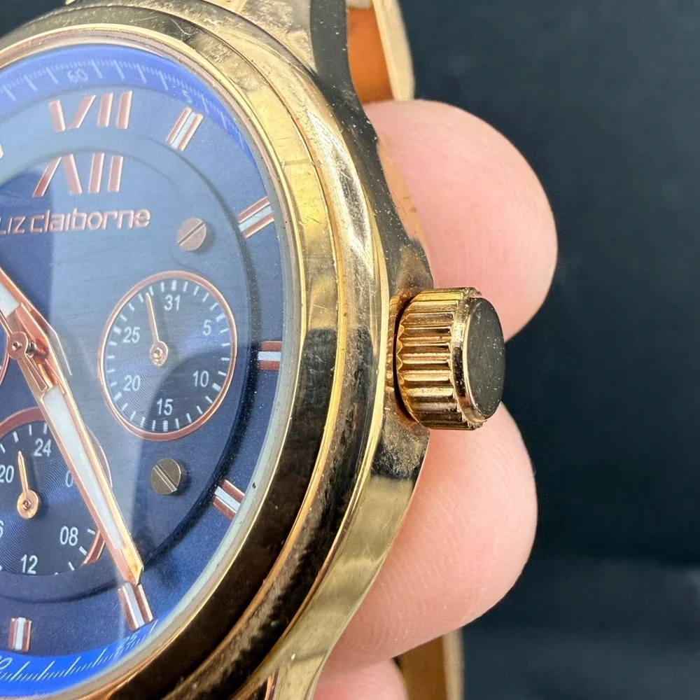 Vintage Men's Liz Claiborne Watch Gold Tone NONWORKING